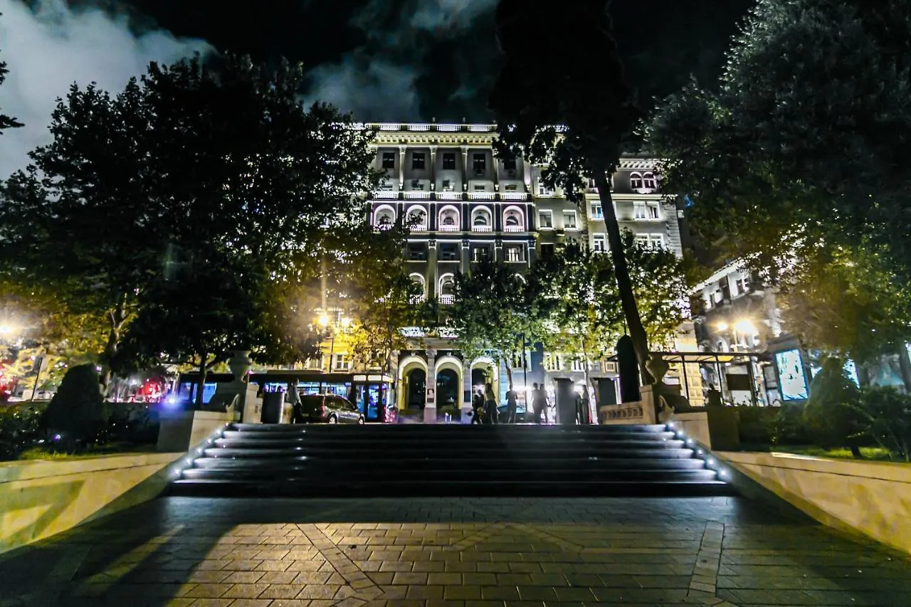 Monolit Plaza Apartment Baku